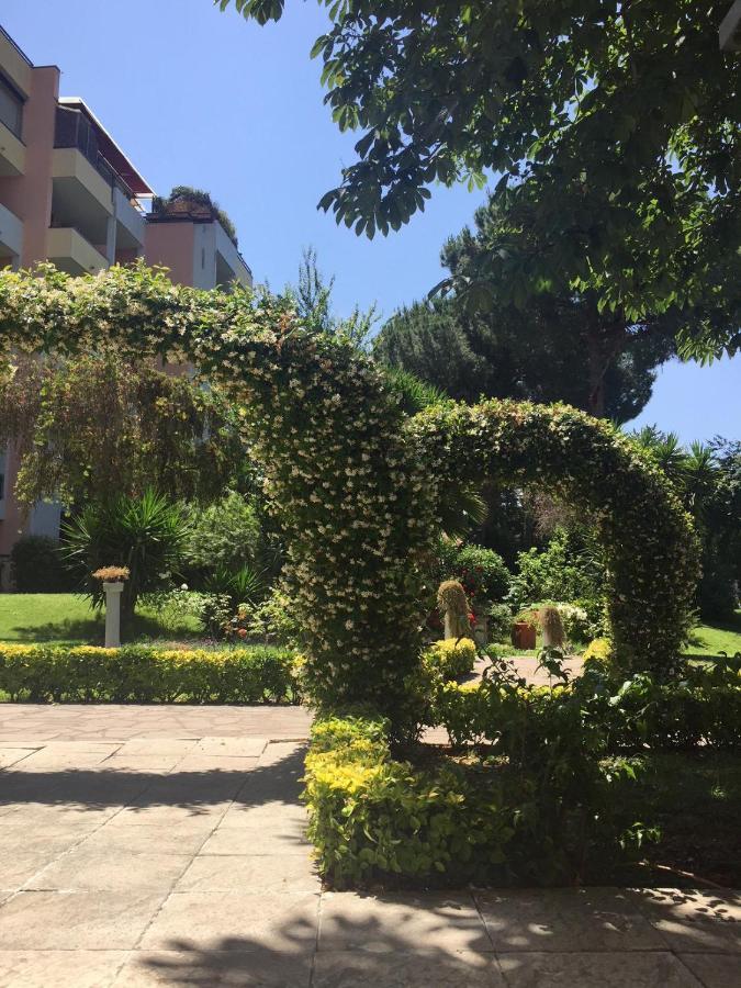 רומא Parco Tirreno Hotel מראה חיצוני תמונה