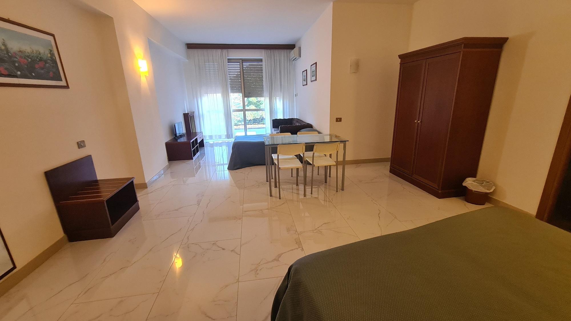 רומא Parco Tirreno Hotel מראה חיצוני תמונה