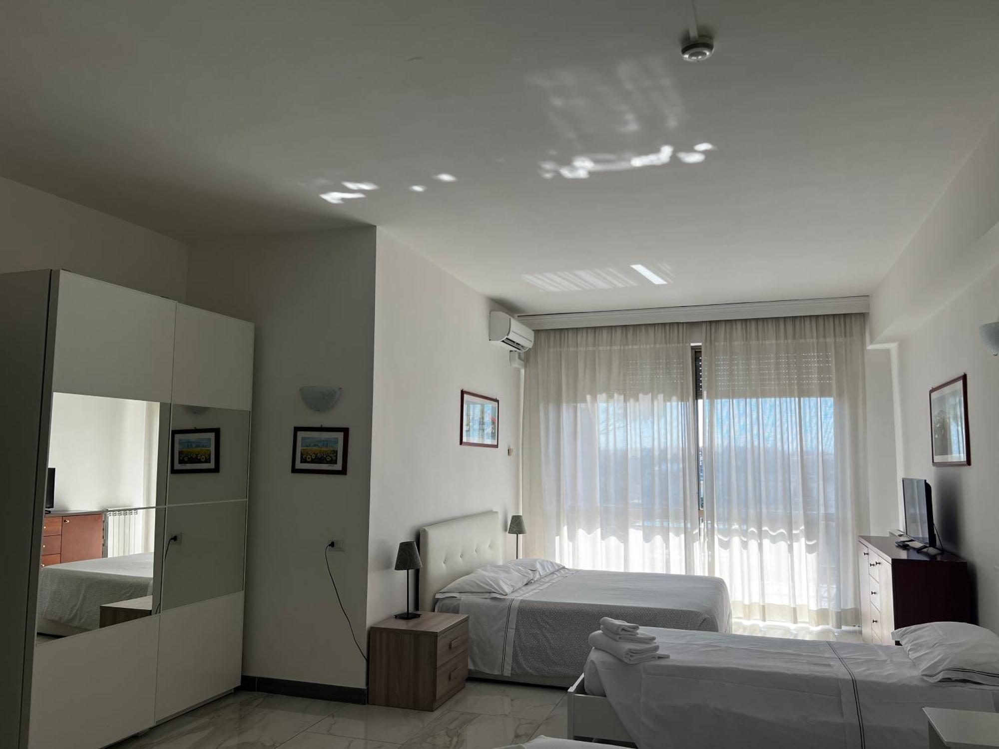 רומא Parco Tirreno Hotel מראה חיצוני תמונה