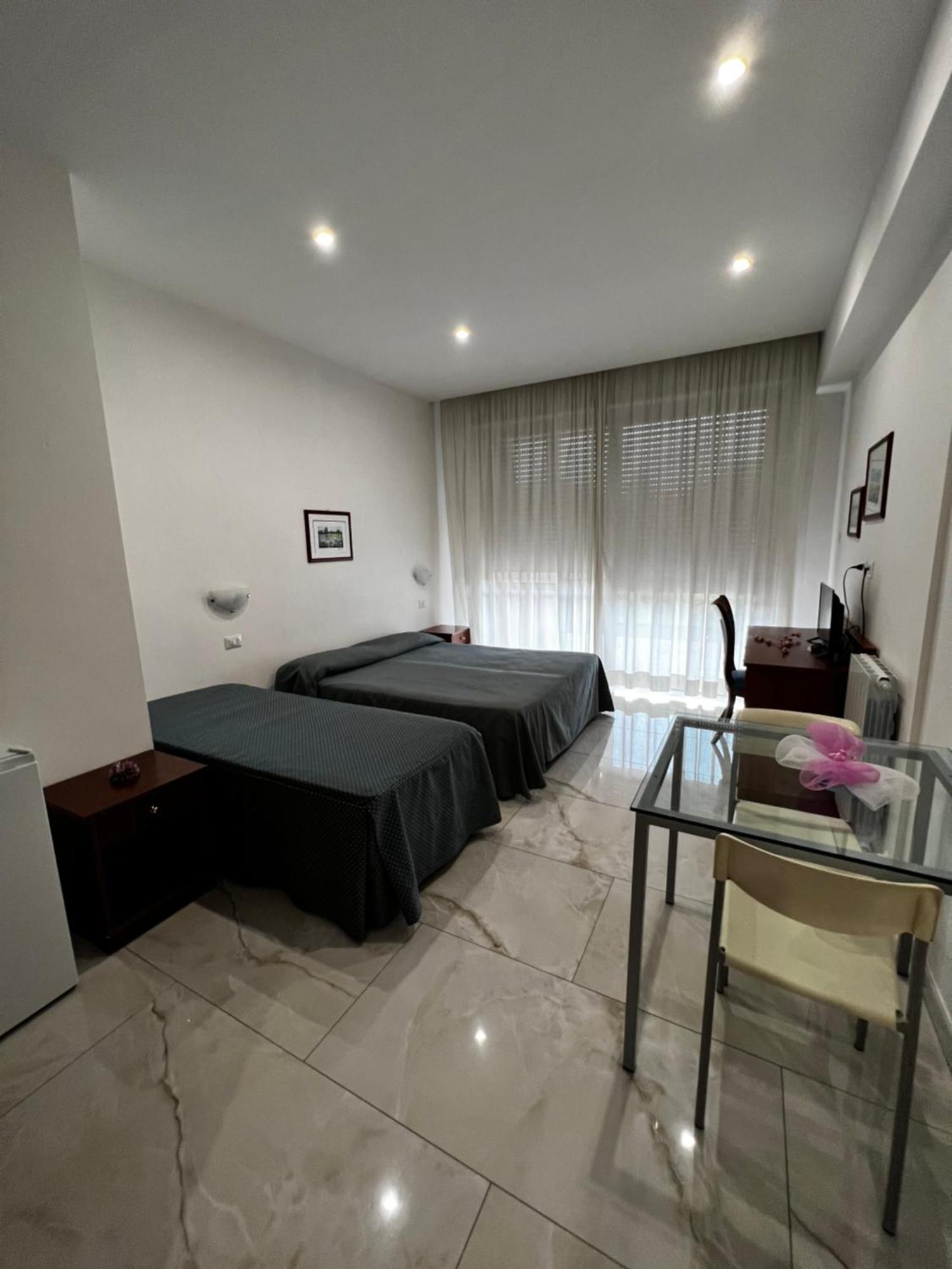 רומא Parco Tirreno Hotel מראה חיצוני תמונה